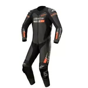 GP フォース チェイサー ワンピース レザー スーツ - ブラック/レッド - US 52 / EU 62 3150321-1030-62 GP Force Chaser 1-Piece Leather Suit - Black/Red - US 52 / EU 62 3150321-1030-62 【並行輸入品】