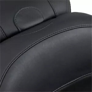 運転席背もたれ付きローダウンシート - プレーン - FLHR '97-'07 79672 Lowdown Seat with Driver Backrest - Plain - FLHR '97-'07 79672 【並行輸入品】