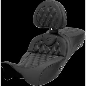 Roadsofa? シート - 背もたれ付き - 格子ステッチ - カーボンファイバー 808-07CF-184RHC Roadsofa? Seat - with Backrest - Lattice Stitch - Carbon Fiber 808-07CF-184RHC 【並行輸入品】 146,300円