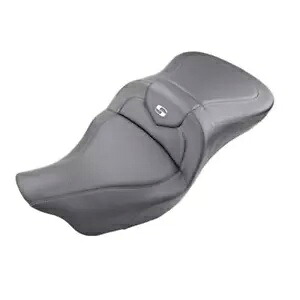 Saddlemen エクステンデッドリーチ ロードソファシート - カーボンファイバー 808-07B-186 Saddlemen Extended Reach Road Sofa Seat - Carbon Fiber 808-07B-186 【並行輸入品】｜カスタムパーツ WORLD倉庫