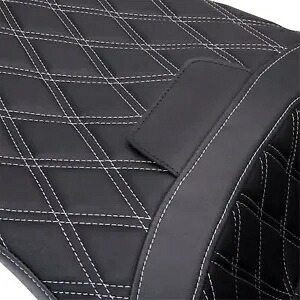 フリーダム シート - ビニール - ダブル ダイヤモンド シルバー ステッチ - FLH '09-'23 0801-1482 Freedom Seat - Vinyl - Double Diamond Silver Stitch - FLH '09-'23 0801-1482 【並行輸入品】