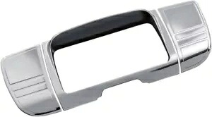 Kuryakyn クローム トリライン ステレオ トリム デラックス キット (7240) Kuryakyn Chrome Tri-Line Stereo Trim Deluxe Kit (7240) 【並行輸入品】