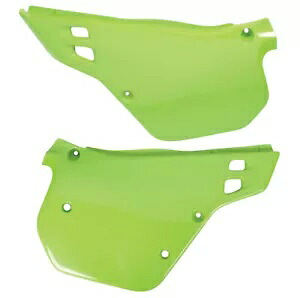 UFO KX グリーン プラスチック リア サイド パネル 90-91 KX125/KX250 用 (KA02730026) UFO KX Green Plastic Rear Side Panels for '90-91 KX125/KX250 (KA02730026) 【並行輸入品】