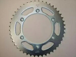 サンスター スプロケット リア 43T 520 スチール #2-357743 スズキに適合 Sunstar Sprocket Rear 43T 520 Steel #2-357743 fits Suzuki 【並行輸入品】