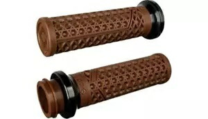 ODI Vans V-Twin フル ワッフル ロックオン グリップ 1 インチ ブラウン/ブラック クランプ インディアン TBW ODI Vans V-Twin Full Waffle Lock-On Grips 1\