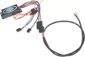 Badlands プラグアンドプレイ ブレーキ ライト/ラン/ウインカー照明制御モジュール IHL-04C Badlands Plug-N-Play Brake Light/Run/Turn Signal Lighting Control Module IHL-04C 【並行輸入品】