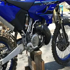 P3 カーボンファイバーパイプガード ストックパイプ用 ヤマハ YZ250X 2 ストローク 2016-2025 に適合 P3 Carbon Fiber Pipe Guard for Stock Pipe fits Yamaha YZ250X 2-Stroke 2016-2025 【並行輸入品】