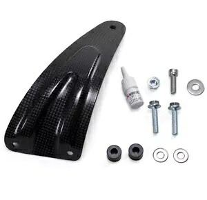 アクラポビッチ マフラーブラケット カーボンファイバー P-MBA10R7 アプリリア トゥオーノ 1100/RSV4 RR/RSV4 Akrapovic Muffler Bracket Carbon Fiber P-MBA10R7 Aprilia Tuono 1100/RSV4 RR/RSV4 【並行輸入品】|カスタムパーツ WORLD倉庫