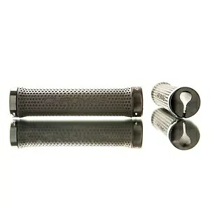 CHROMAG ベイシス グリップ 142mm - ブラック/ブラック 170-003-001 CHROMAG Basis Grips 142mm - Black/Black 170-003-001 【並行輸入品】