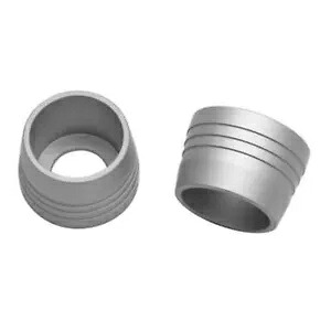 Kuryakyn Lodestar ハンドルバー スライダー シルバー 3828 Kuryakyn Lodestar Handlebar Sliders Silver 3828 【並行輸入品】 38,610円