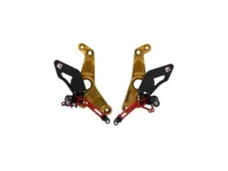 調節可能なリアセット ゴールドレッド Ducabike Ducati Monster 1200 R 2016 - 2019用 Adjustable Rearset Gold-red Ducabike For Ducati Monster 1200 R 2016 - 2019 【並行輸入品】|カスタムパーツ WORLD倉庫