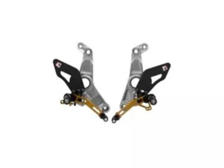 調節可能なリアセット シルバーゴールド Ducabike Ducati Monster 821 2018 - 2020用 Adjustable Rearset Silver-gold Ducabike For Ducati Monster 821 2018 - 2020 【並行輸入品】