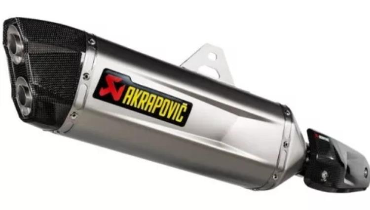 アクラポビッチ スリップオンマフラー チタン/カーボンファイバー ヤマハ XTZ700 テネレ用 Akrapovic Slip-On Muffler Titanium/Carbon Fiber for Yamaha XTZ700 Tenere 【並行輸入品】