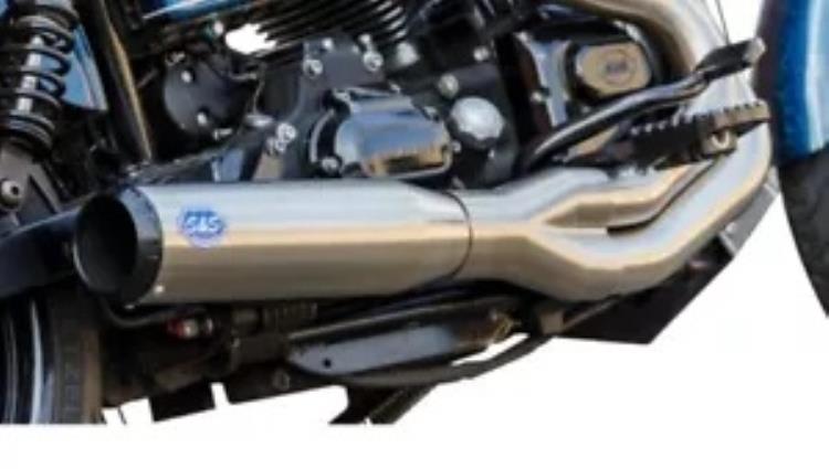 S&S Qualifier 2-into-1 エキゾーストシステム ブラッシュド/ブラック ハーレーダビッドソン ダイナ S&S Qualifier 2-into-1 Exhaust System Brushed/Black Harley Davidson Dyna 【並行輸入品】|カスタムパーツ WORLD倉庫