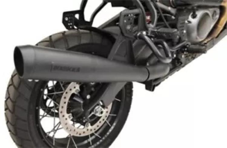 Bassani スリップオン マフラー ブラック ハーレーダビッドソン RA1250 パンアメリカ 2021-2024 Bassani Slip-On Muffler Black Harley Davidson RA1250 Pan America 2021-2024 【並行輸入品】|カスタムパーツ WORLD倉庫