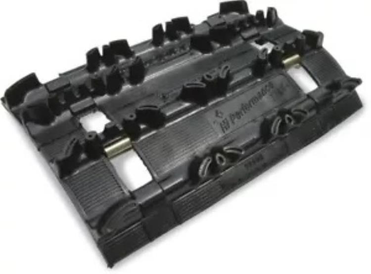 Camso HackSaw トレイル トラック 136 x 15、1 インチ ラグ付き Camso HackSaw Trail Track 136 x 15 with 1