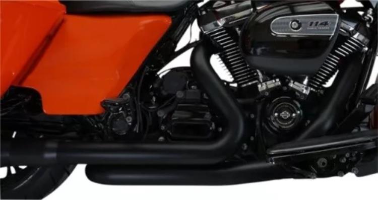 Khrome Works アグレッサー クロスオーバー ヘッダー ヒートシールド付き ブラック #200920 Khrome Werks Aggressor Crossover Headers with Heat Shields Black #200920 【並行輸入品】