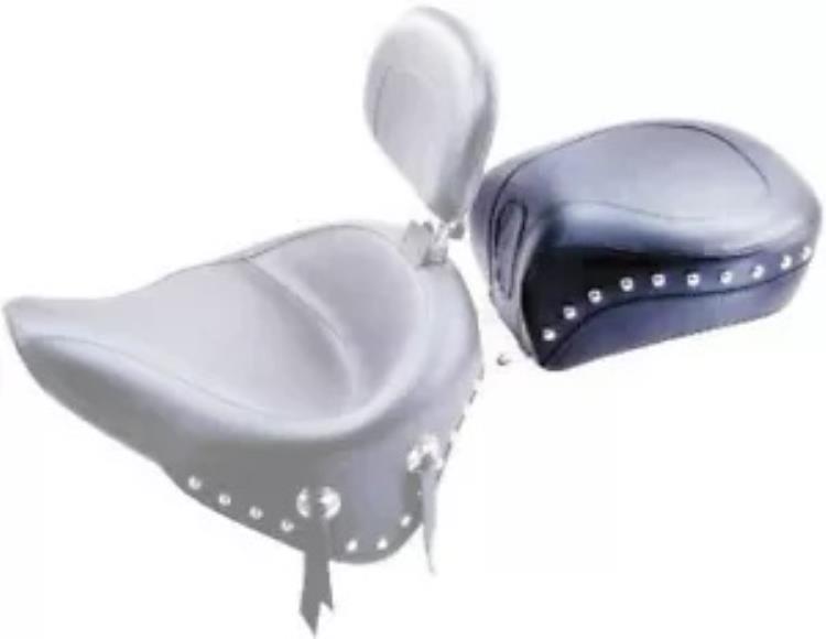 マスタング ワイド スタッズ & 凹型リア シート (79377) Mustang Wide Studded & Recessed Rear Seat (79377) 【並行輸入品】|カスタムパーツ WORLD倉庫