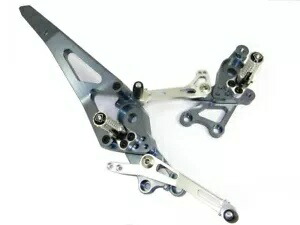 パイロット リアセット スモークシルバー Ducabike ドゥカティ ハイパーモタード 939 2016 2018用 Pilot Rearset Smoke-Silver Ducabike For Ducati Hypermotard 939 2016 2018 【並行輸入品】
