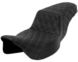 Saddlemen ステップアップ エクステンデッド リーチ ブラック シート フルグレー ステッチ (A808-07E-175GRE) Saddlemen Step-Up Extended Reach Black Seat w/Full Gray Stitch (A808-07E-175GRE) 【並行輸入品】