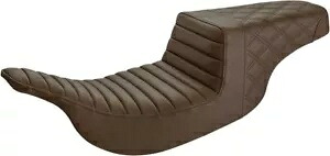 サドルメン ブラウン タックンロール/格子ステッチ リアステップアップシート (897-07-176BR) Saddlemen Brown Tuck-N-Roll/Lattice Stitch Rear Step-Up Seat (897-07-176BR) 【並行輸入品】