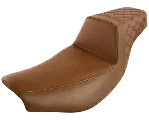 サドルマン ステップアップ フロント スムース/リア ラティス ブラウン シート (I14-07-173BR) Saddlemen Step Up Front Smooth/Rear Lattice Brown Seat (I14-07-173BR) 【並行輸入品】