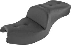 サドルメン ロードソファ ピロートップ ブラック シート '20-23 パシュート/チャレンジャー (I20-06-181) Saddlemen Roadsofa Pillow-Top Black Seat '20-23 Pursuit/Challenger (I20-06-181) 【並行輸入品】｜カスタムパーツ WORLD倉庫