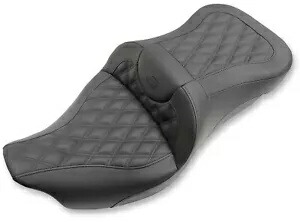 サドルメン エクステンデッドリーチ ロードソファ 格子ステッチ ブラックシート (808-07B-184) Saddlemen Extended Reach Road Sofa Lattice Stitch Black Seat (808-07B-184) 【並行輸入品】 108,295円
