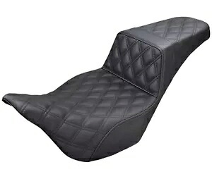 Saddlemen ステップアップ LS ブラック シート '08-22 FLHR、FLHT、FLHX、FLTR 用 (808-07B-175) Saddlemen Step-Up LS Black Seat for '08-22 FLHR, FLHT, FLHX, FLTR (808-07B-175) 【並行輸入品】｜カスタムパーツ WORLD倉庫