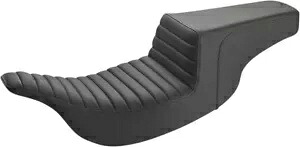 Saddlemen ステップアップ タックンロール ブラック シート 97-07 ハーレー FLHT/FLTR (897-07-171) Saddlemen Step-Up Tuck-n-Roll Black Seat '97-07 Harley FLHT/FLTR (897-07-171) 【並行輸入品】