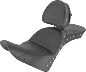 サドルメン エクスプローラー 特別クローム スタッズ シート 運転席バックレスト付き (818-33-040) Saddlemen Explorer Special Chrome Studded Seat w/Driver Backrest (818-33-040) 【並行輸入品】｜カスタムパーツ WORLD倉庫
