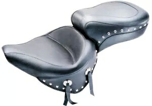 マスタング ワイド スタッズ ブラック ツーリング シート (75530) Mustang Wide Studded Black Touring Seat (75530) 【並行輸入品】