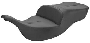 Saddlemen ヒーター付きロードソファピロートップ ブラック オートバイシート (897-07-181HCT) Saddlemen Heated Roadsofa Pillow Top Black Motorcycle Seat (897-07-181HCT) 【並行輸入品】 110,000円