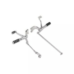 ドラッグ スペシャリティーズ クローム フォワード フット コントロール (1622-0140) Drag Specialties Chrome Forward Foot Controls (1622-0140) 【並行輸入品】
