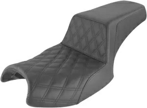 Saddlemen ステップアップ ブラック シート 格子ステッチ フロント & スムース リア (I20-06-172) Saddlemen Step Up Black Seat w/Lattice Stitch Front & Smooth Rear (I20-06-172) 【並行輸入品】