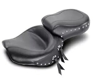 マスタング 1ピース ワイド スタッズ コンチ ツーリング ブラック シート付き (75008) Mustang 1-pc Wide Studded w/Conch Touring Black Seat (75008) 【並行輸入品】|カスタムパーツ WORLD倉庫