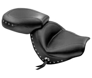 マスタング 2 ピース ワイド ツーリング シート スタッズ (76190) Mustang 2-Piece Wide Touring Seat Studded (76190) 【並行輸入品】｜カスタムパーツ WORLD倉庫 115,500円