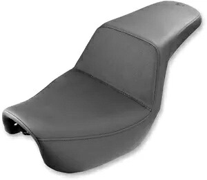 Saddlemen ステップアップ グリッパー ブラック オートバイ シート (808-07B-174) Saddlemen Step-Up Gripper Black Motorcycle Seat (808-07B-174) 【並行輸入品】