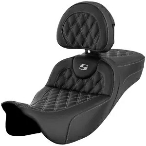 Saddlemen エクステンデッド リーチ ロードソファ シルバー ステッチ シート BR付き (A808-07R-184SIL) Saddlemen Extended Reach Roadsofa Silver Stitch Seat w/BR (A808-07R-184SIL) 【並行輸入品】