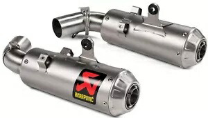 アクラポビッチ チタン デュアル スリップオン マフラー (S-D9SO15-HCBT) Akrapovic Titanium Dual Slip-On Mufflers (S-D9SO15-HCBT) 【並行輸入品】