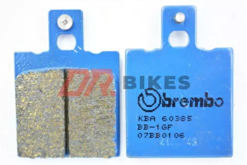 Aprilia RS250 1999 - 2002 Brembo リアセラミック ブレーキ パッド Aprilia RS250 1999 - 2002 Brembo Rear Ceramic Brake Pads 【並行輸入品】