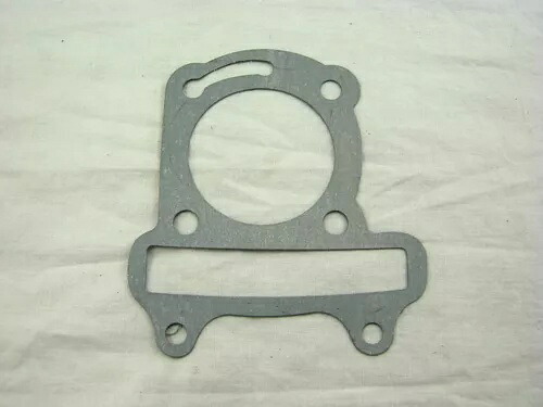 50cc QMB139 モーター付きスクーター用 50cc シリンダーガスケット (39mm) 10 パック 10-PACK 50cc CYLINDER GASKETS (39mm) FOR SCOOTERS WITH 50cc QMB139 MOTORS 【並行輸入品】