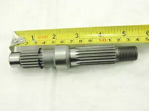 125cc / 150cc GY6 モーター搭載スクーター用ドライブシャフト (135mm) DRIVE SHAFT (135mm) FOR SCOOTERS WITH 125cc / 150cc GY6 MOTORS 【並行輸入品】