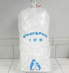 透明で純粋なアイスバッグ 8 ポンド *1,000 個* CLEAR & PURE ICE BAGS 8 LB *1,000 COUNT* 【並行輸入品】