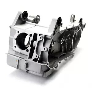 54mm スタッド間隔の GY6 モーター用 61mm ビッグボア クランクケース アセンブリ 61mm BIG BORE CRANKCASE ASSEMBLY FOR GY6 MOTORS WITH 54mm STUD SPACING 【並行輸入品】
