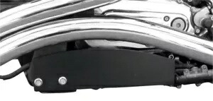 Baron フレームカバー ヒートシールド ブラック ヤマハ XV1900C レイダー 2008-2017 に適合 Baron Frame Cover Heat Shield Black fits Yamaha XV1900C Raider 2008-2017 【並行輸入品】