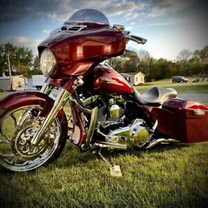 Velocity レッド Sunglo ABS チンスポイラー 09-16 空冷ハーレーダビッドソン ツーリング用 Velocity Red Sunglo ABS Chin Spoiler for 09-16 AirCooled Harley Davidson Touring 【並行輸入品】 75,625円