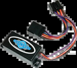 Badlands ロードイコライザーモジュールプラグイン ハーレーファットボーイ Lo 10用 Badlands Load Equalizer Module Plug In for Harley Fat Boy Lo 10 【並行輸入品】