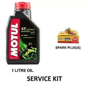 Derbi Senda 50 R X-Treme 2018-2021 用サービスキット (オイル & スパークプラグ) Service Kit For Derbi Senda 50 R X-Treme 2018-2021 (Oil & Spark Plug) 【並行輸入品】