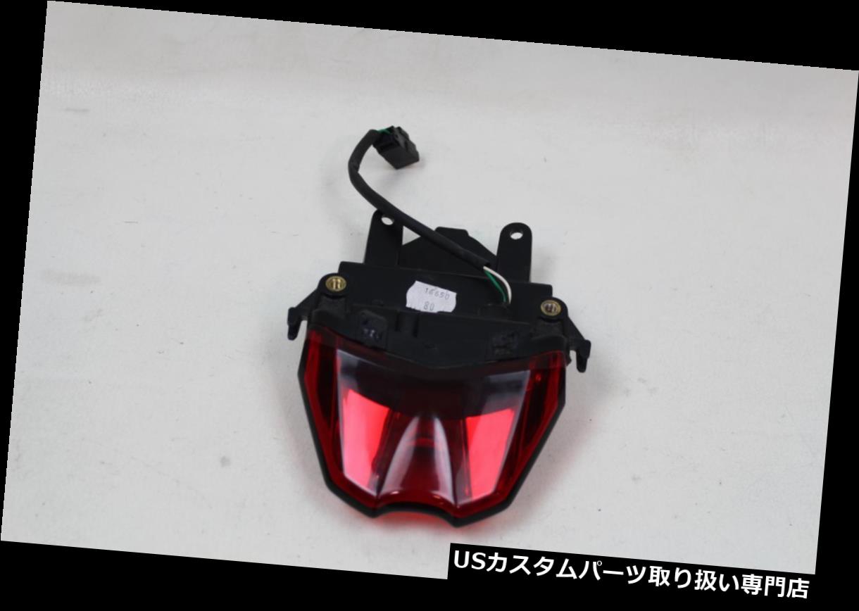 USテールライト Triumph Daytona 675 13-16 OEM純正リアテールライトテールライトT2700631 Triumph Daytona 675 13-16 OEM Stock Rear Taillight Tail Light T2700631 【並行輸入品】